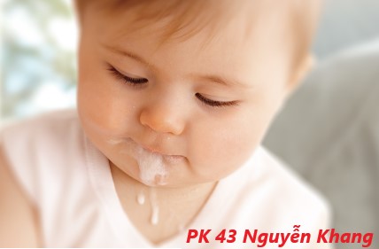 dấu hiệu và phòng ngừa teo thực quản bẩm sinh