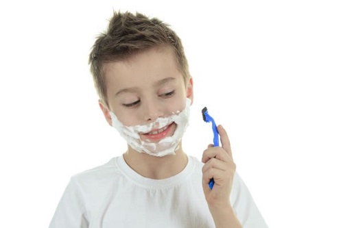 Khi nào cần đưa con đi khám dậy thì sớm?
