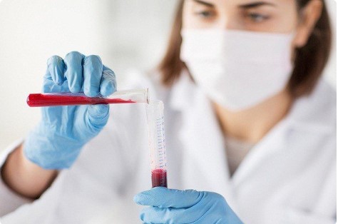 Bất đồng nhóm máu giữa mẹ và con có nguy hiểm không?
