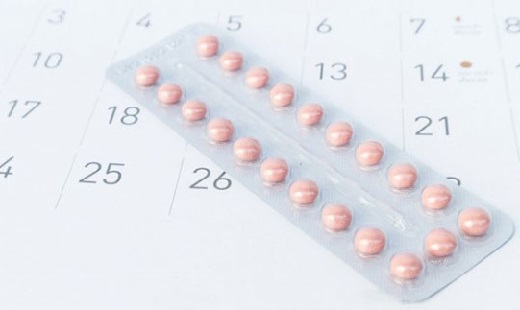 Điều trị vòng kinh không phóng noãn bằng thuốc
