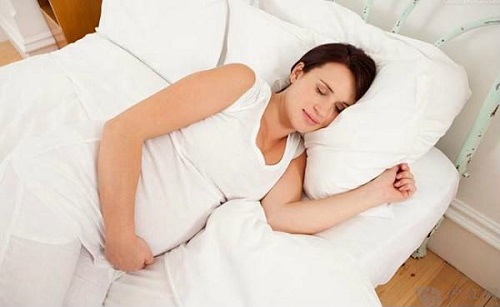 Ưu nhược điểm của từng tư thế ngủ đối với mẹ bầu