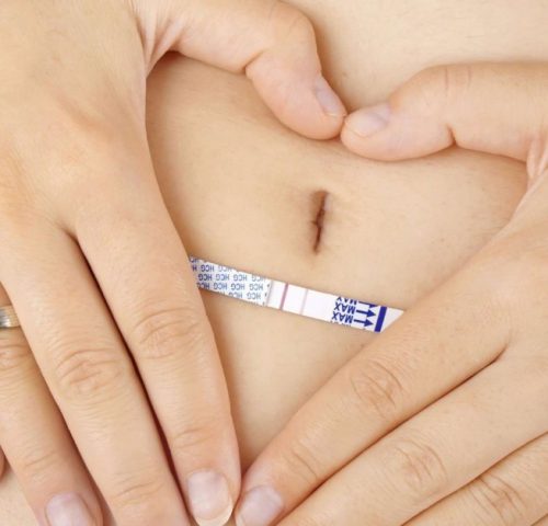 Que thử thai 1 vạch đậm 1 vạch mờ liệu có thai không?