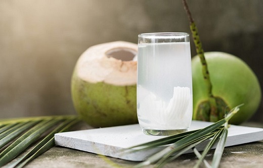 Mẹ bầu uống nước dừa bao nhiêu là tốt?