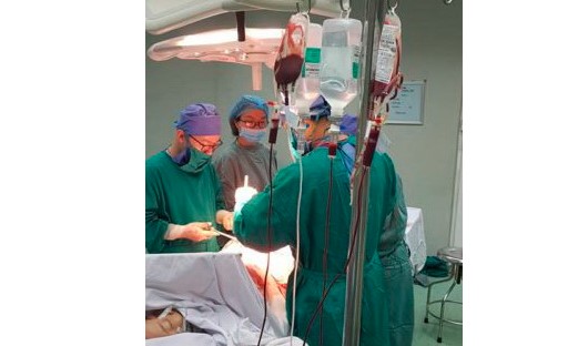 rau cài răng lược biến chứng