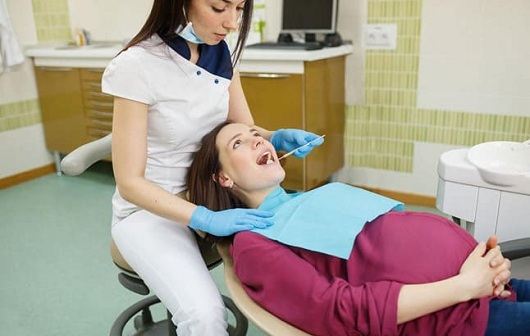 Tổng hợp thắc mắc của mẹ bầu về vấn đề nha khoa khi mang thai