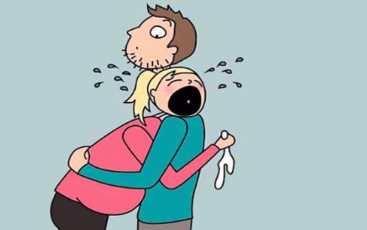 Phụ nữ mang bầu vì sao nhạy cảm ơn, dễ khóc hơn