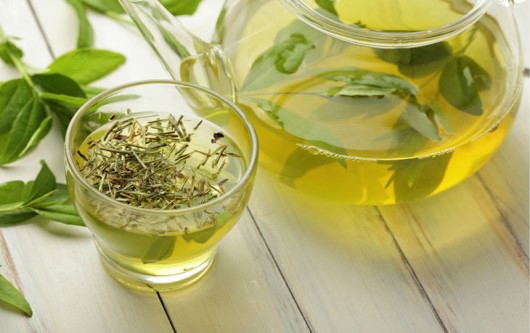 Phụ nữ mang thai và những trường hợp không nên uống trà