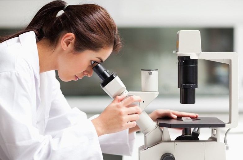 soi dịch phát hiện viêm âm đạo do trùng roi